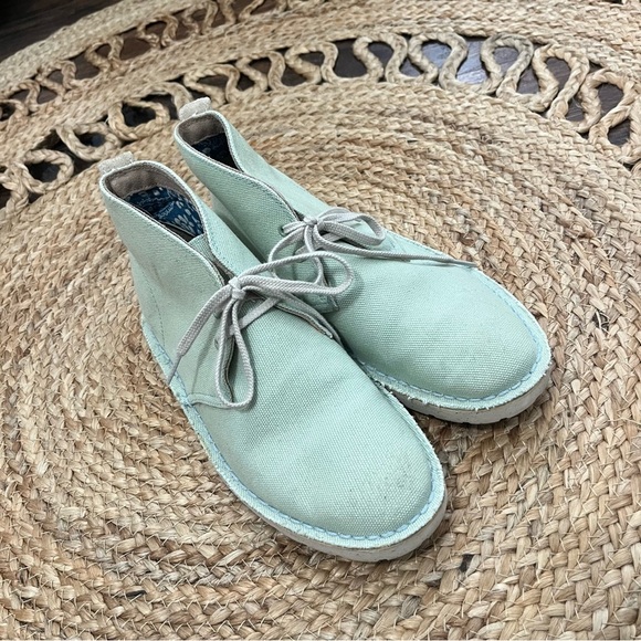 Shoes, Desert Clarks, 9 Women's, mint green - Picture 3 of 5